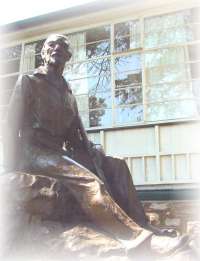 Statue of gen. J.C Smuts at Smuts House